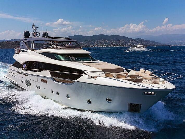 ESMERALDA OF THE SEAS yacht charter 1