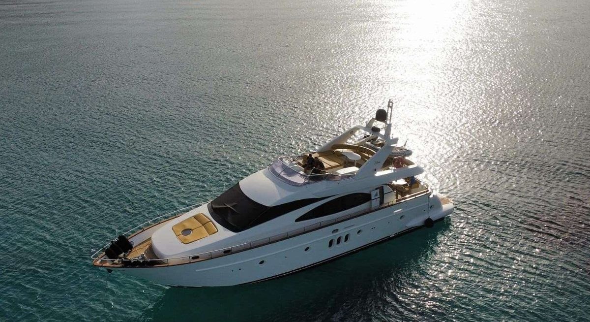 ESTIA ZEUS yacht charter 1