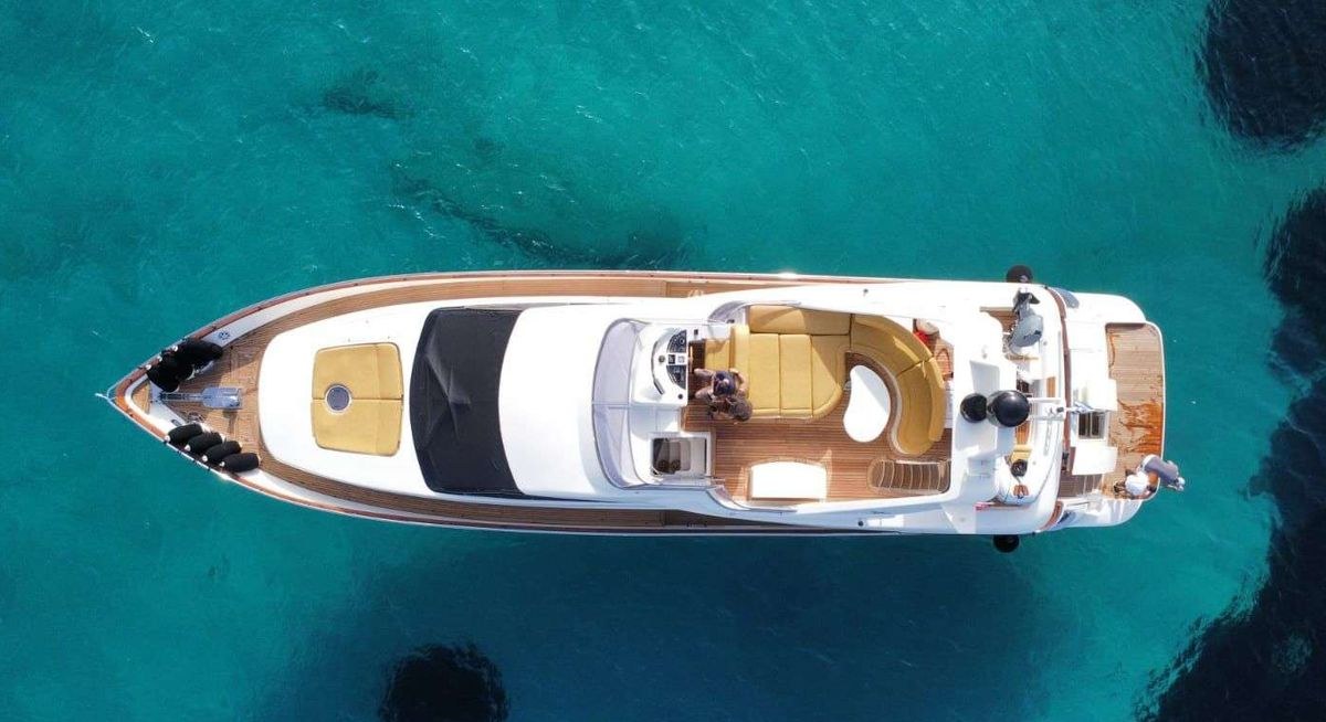 ESTIA ZEUS yacht charter 4