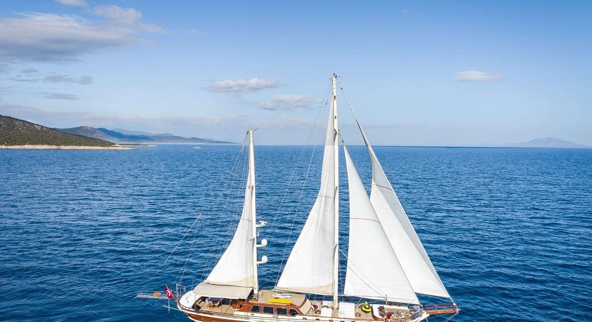 ESTRELLA DE MAR yacht charter 1