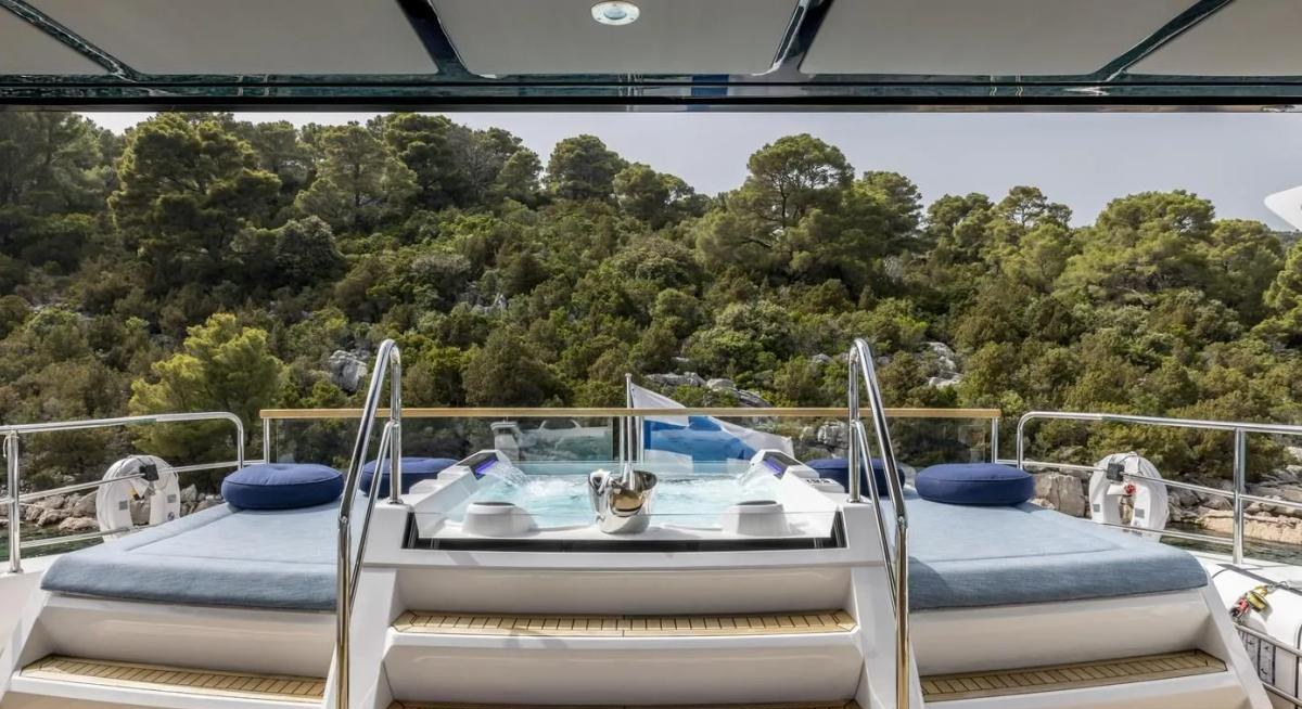 EXIT yacht charter 3