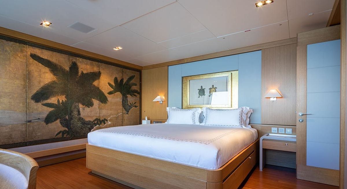 FALCO MOSCATA yacht charter 4