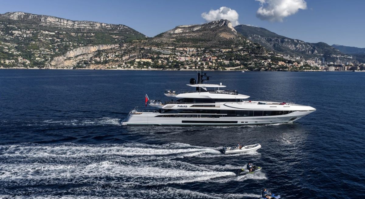 FELICITÀ yacht charter 1