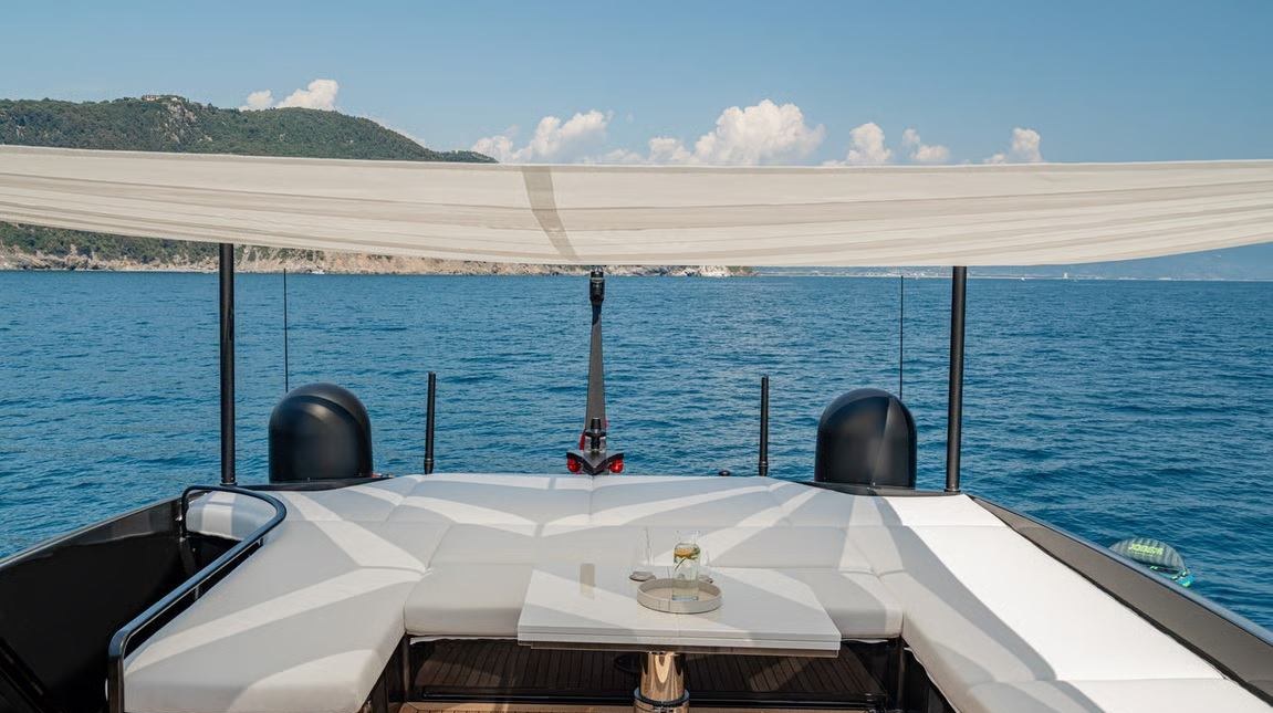 FORZA QUIETA yacht charter 4