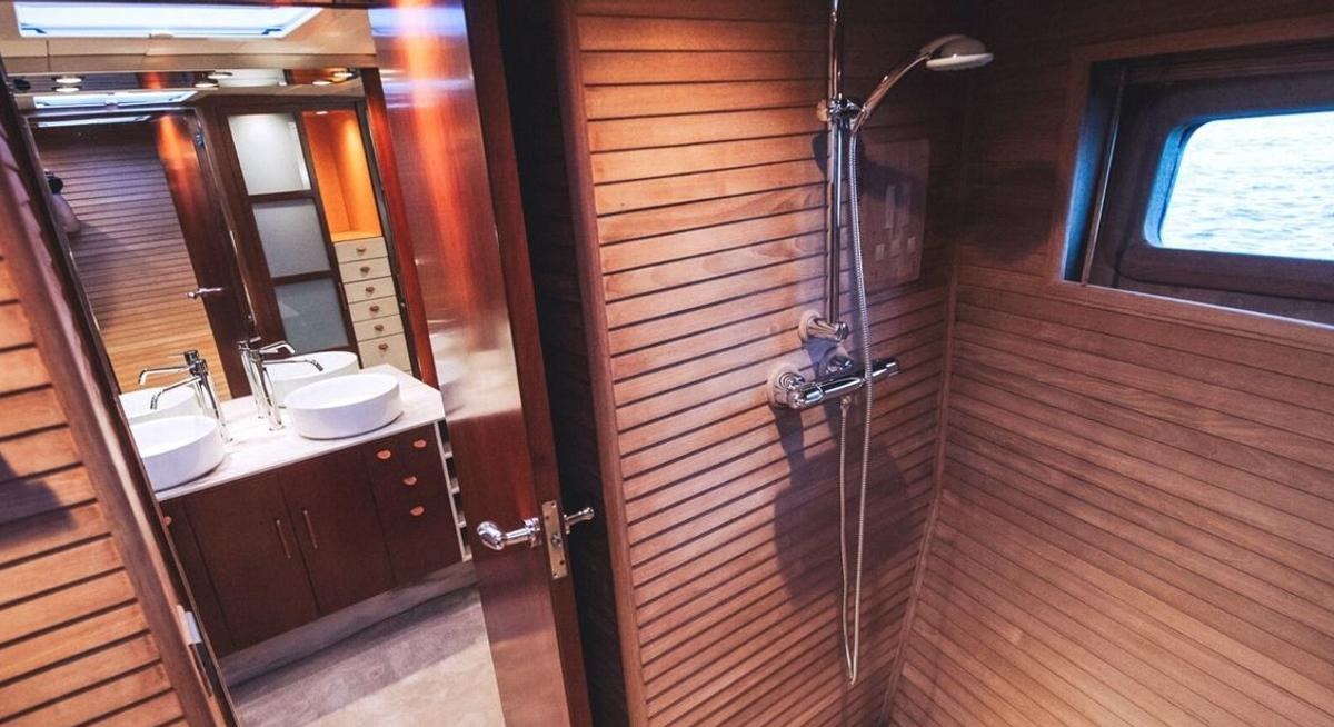 FREE AT LAST yacht charter 3