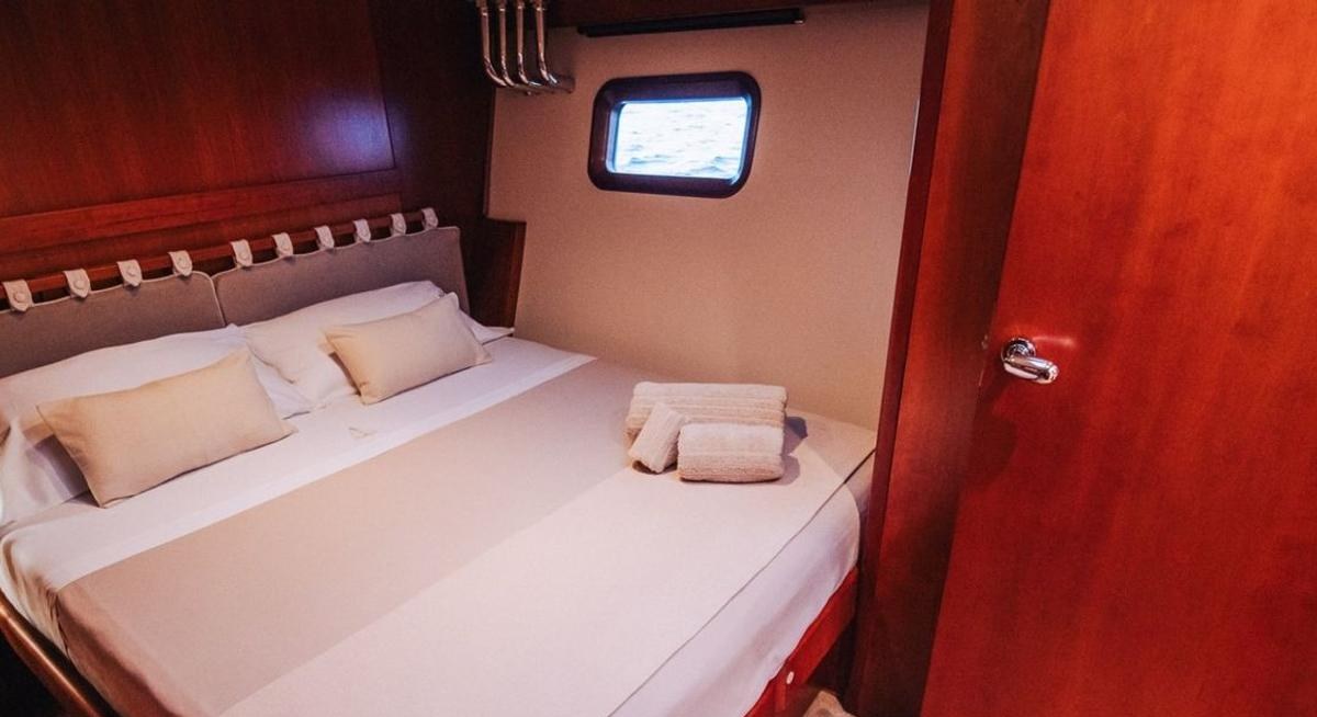 FREE AT LAST yacht charter 4