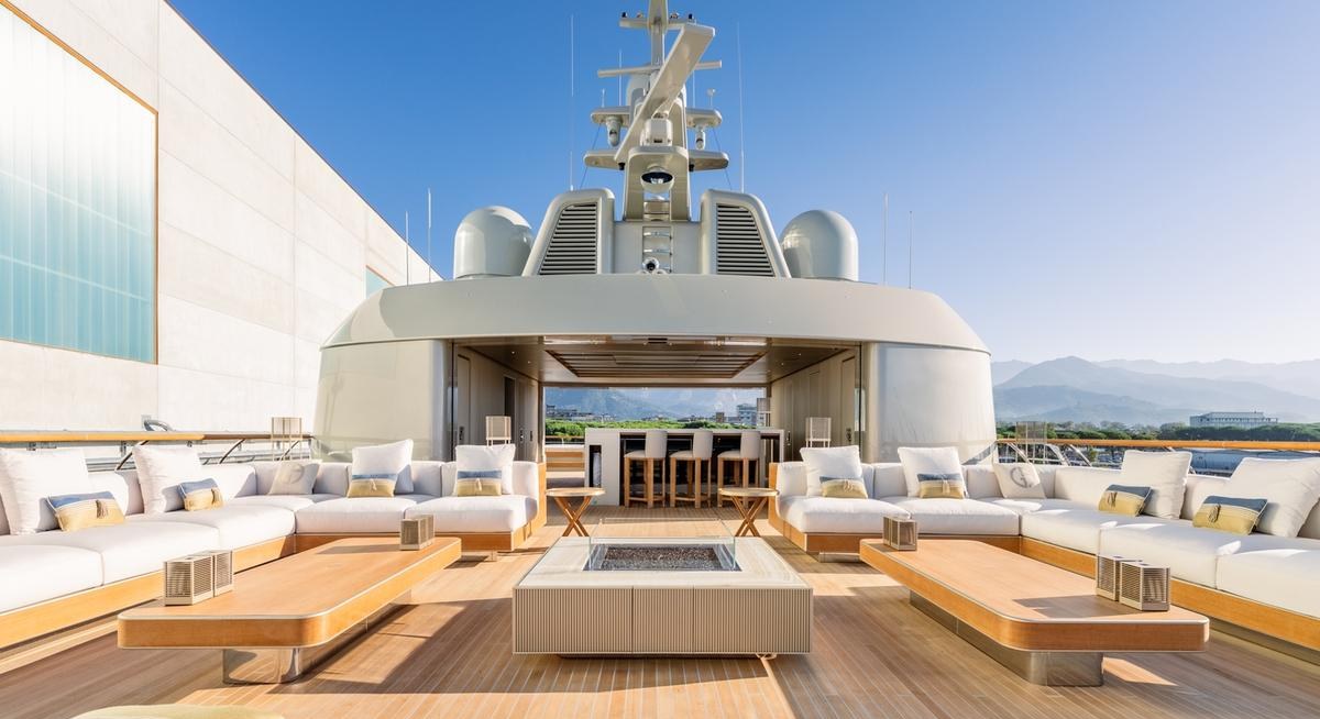 GECO BY G.ARMANI yacht charter 2