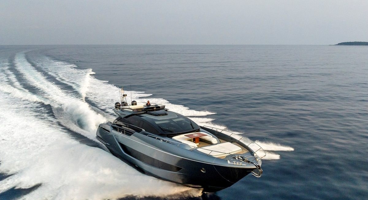 GECUA yacht charter 1