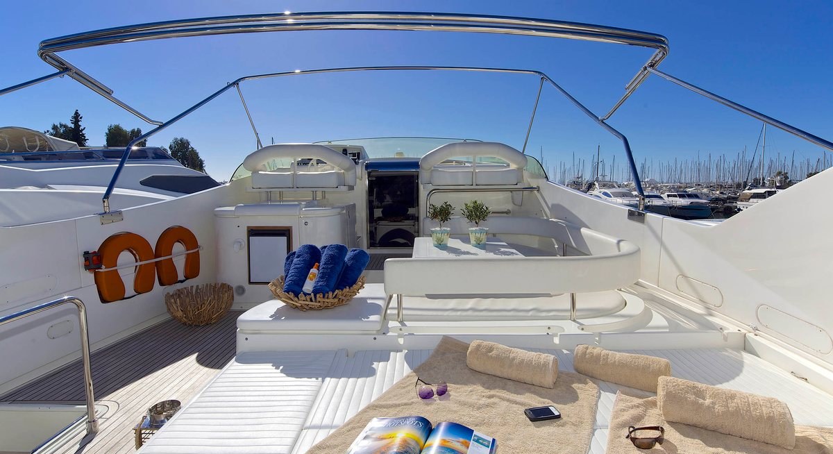 GEEPEE yacht charter 1