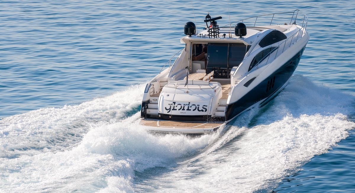 GLORIOUS yacht charter 5