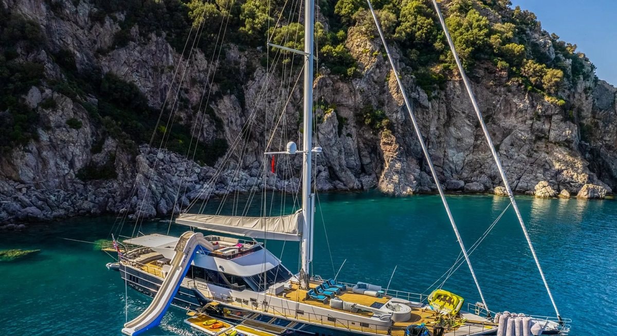 GOOD LIFE yacht charter 1