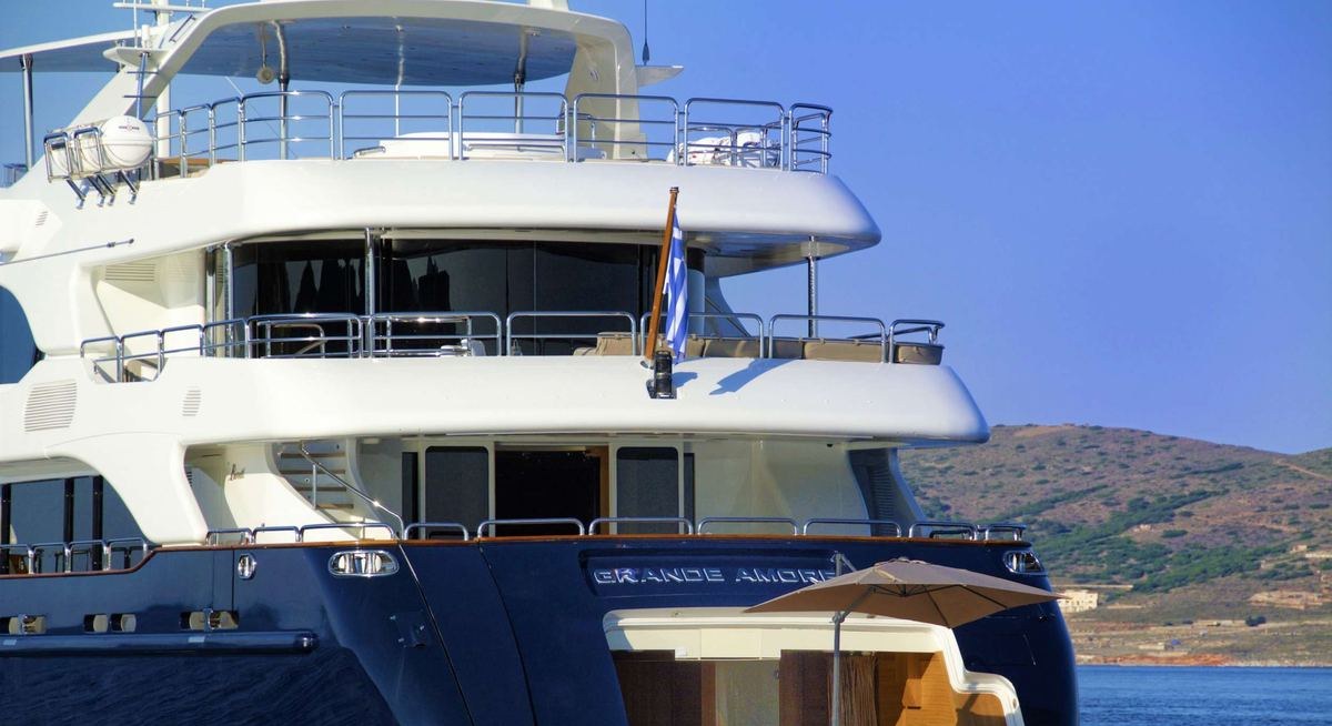 GRANDE AMORE yacht charter 5