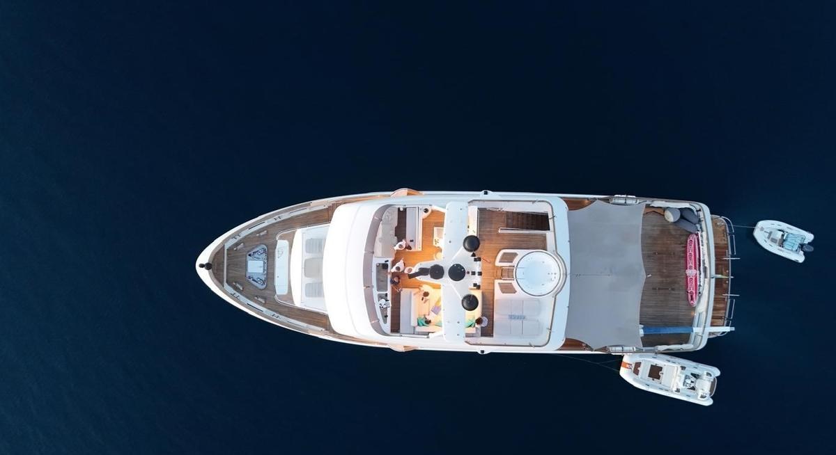 GRANIL yacht charter 4
