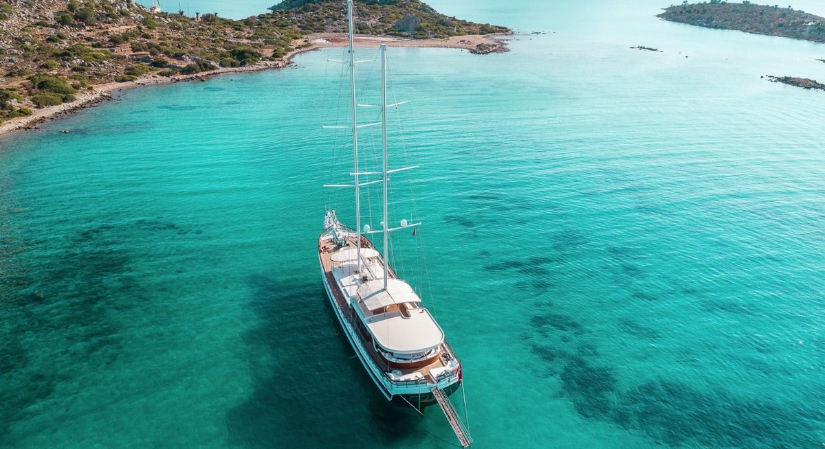 HALCON DEL MAR yacht charter 5