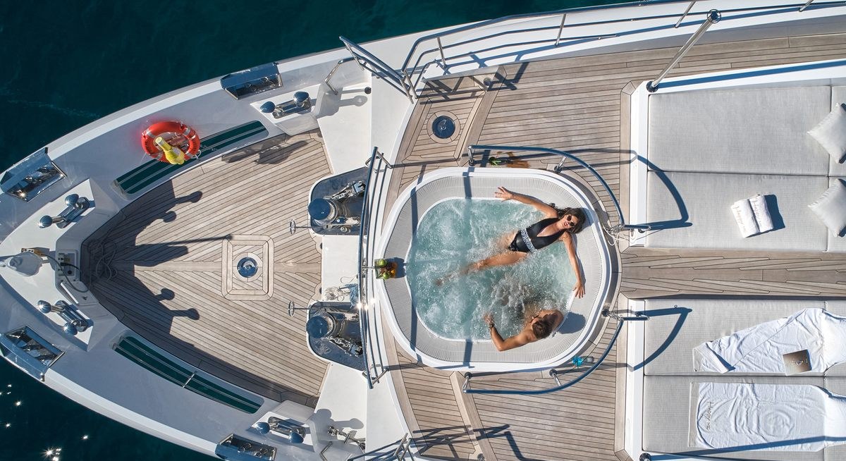 HAPPY ME yacht charter 2