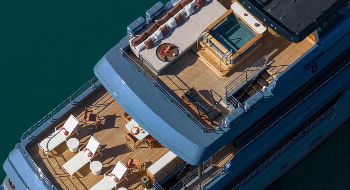 HAZE II yacht charter 5