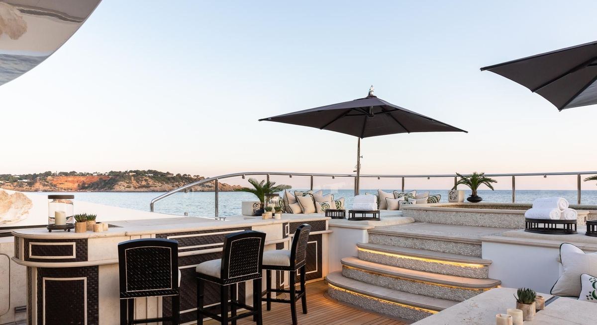 ILLUSION V yacht charter 2