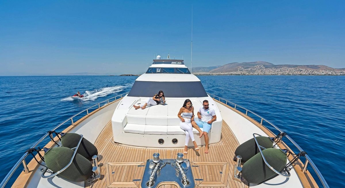 ILLYA F yacht charter 2