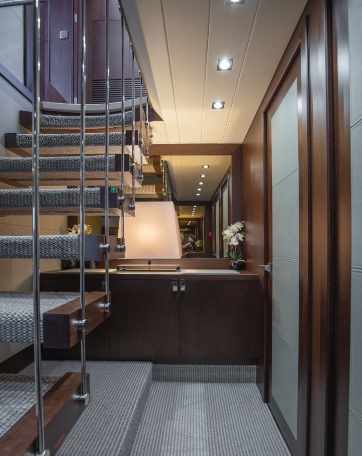 Yacht charter INSOMNIA YACHT CHARTER