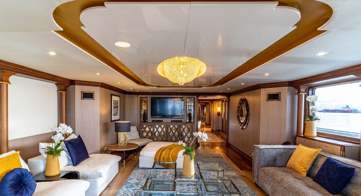 IRAMA yacht charter 5