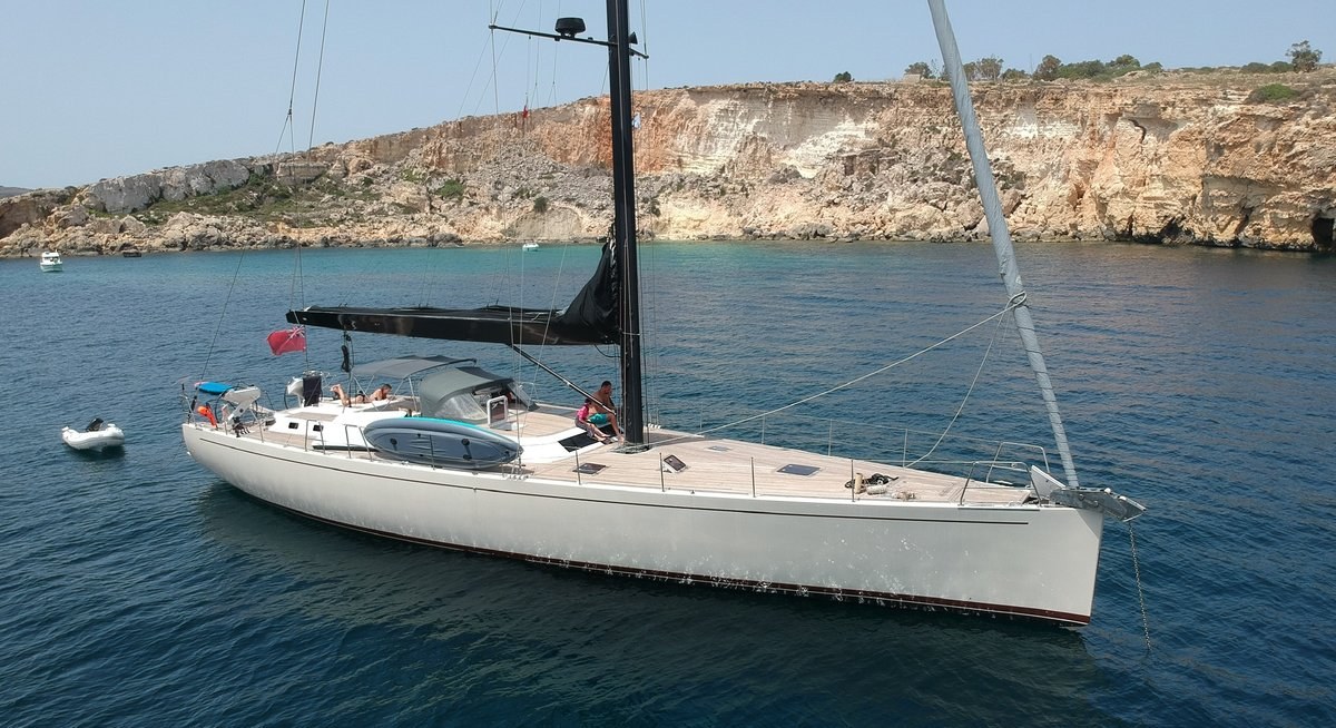 ISY71 yacht charter 5