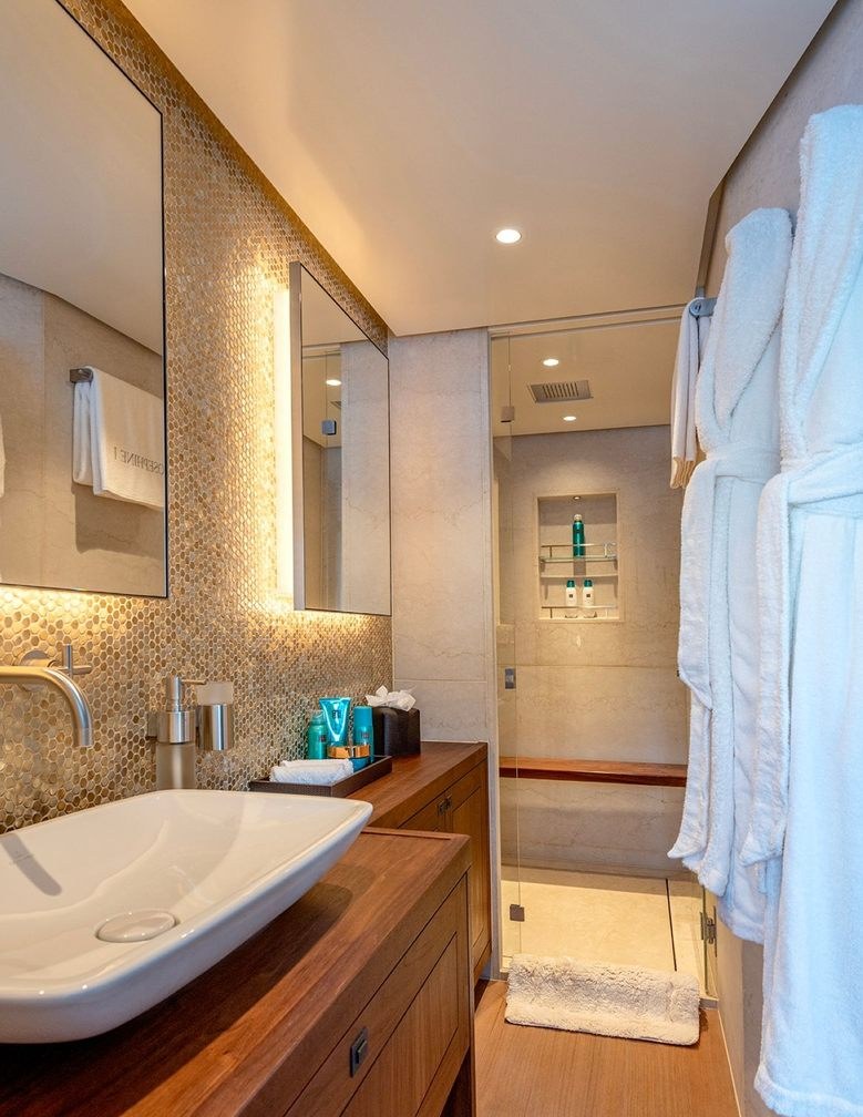 Yacht charter JOSEPHINE I YACHT CHARTER