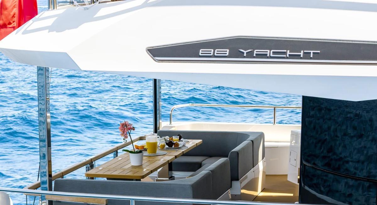 JUNIOR yacht charter 4