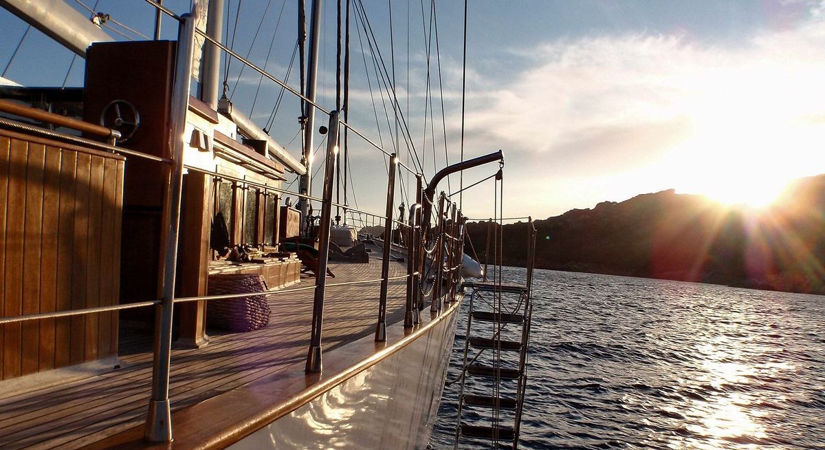 KAIROS yacht charter 4