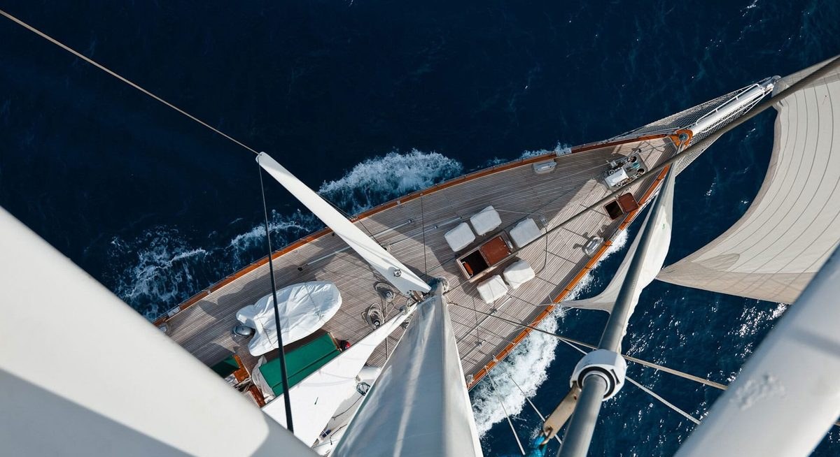 KAIROS yacht charter 3