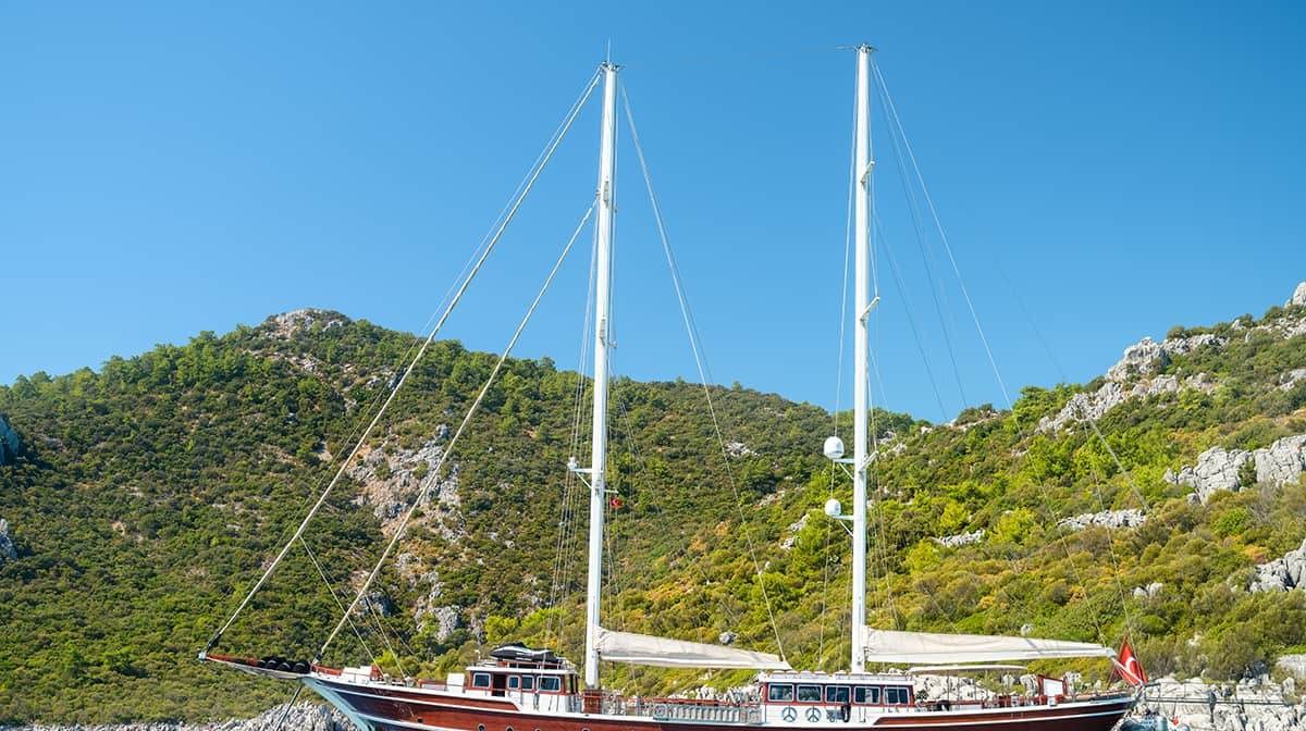 تأجير يخت KAPTAN KADIR YACHT CHARTER