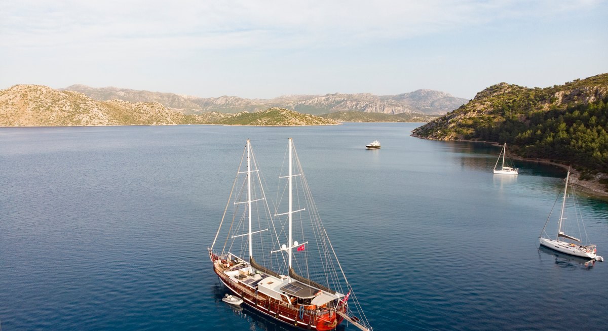 KAPTAN MEHMET BUGRA yacht charter 5