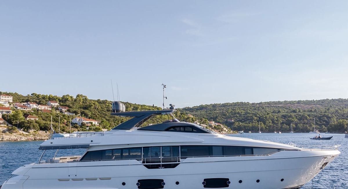 KATARIINA XO yacht charter 1