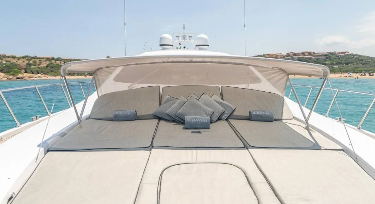 KAWAI yacht charter 2