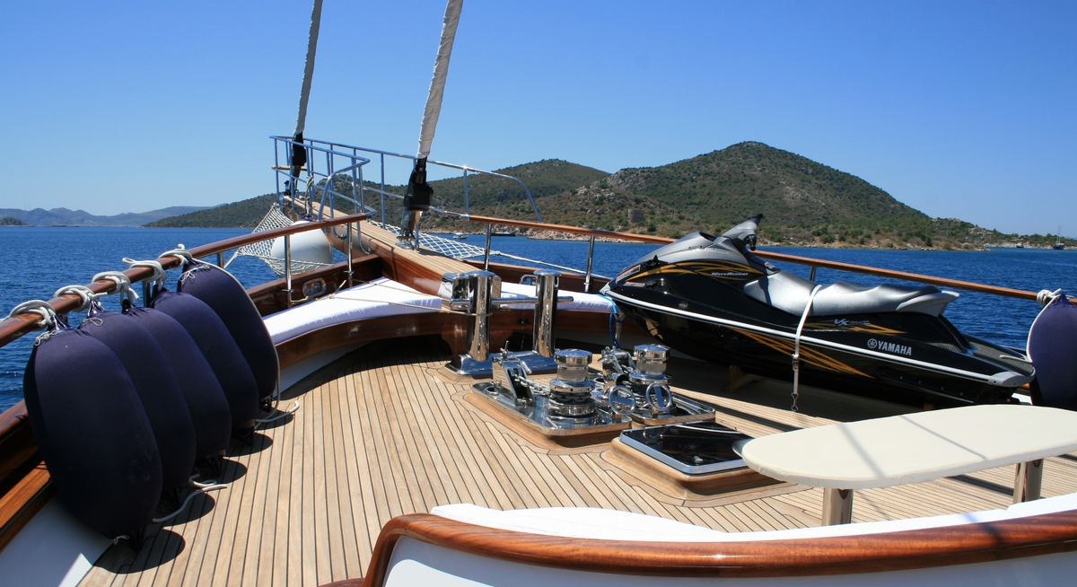 Yacht charter KAYA GUNERI V YACHT CHARTER