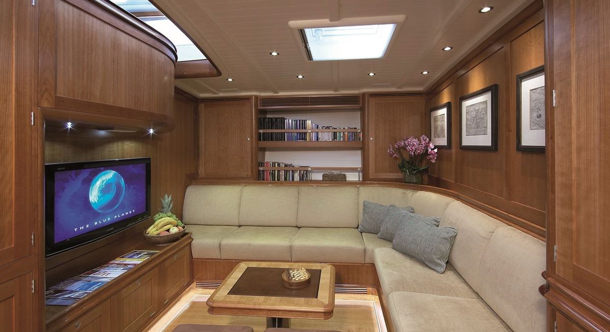 KEALOHA yacht charter 5