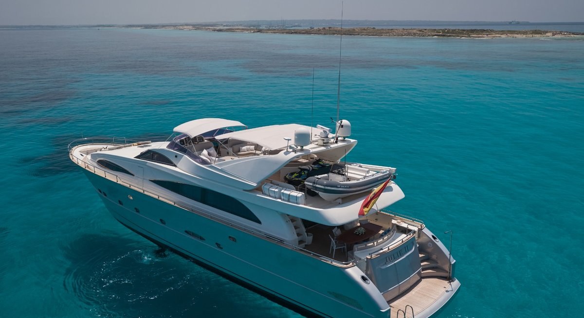 KIAWAH II yacht charter 5