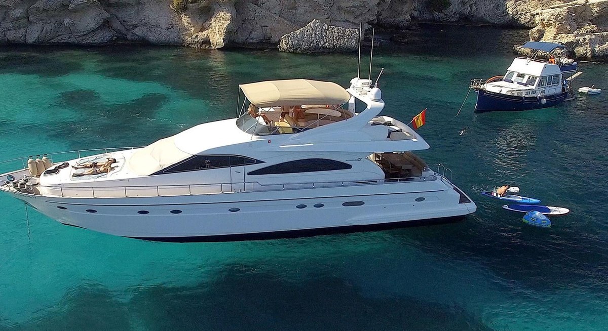 KITTY KAT yacht charter 4