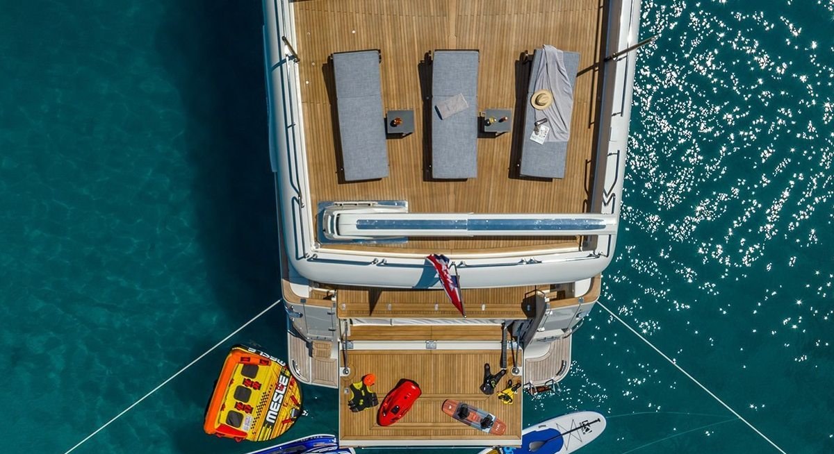 KLOBUK yacht charter 5