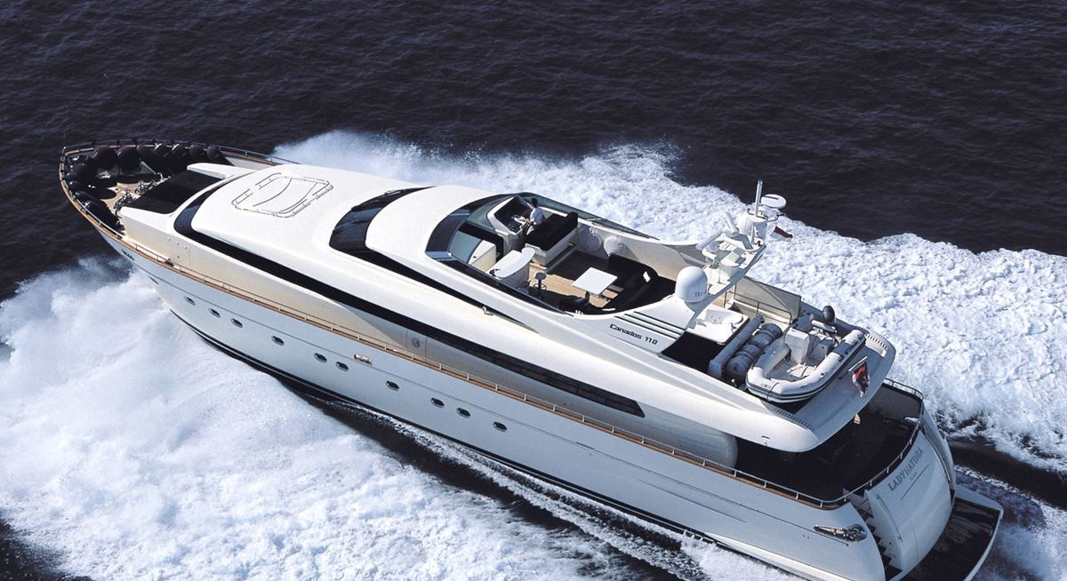 L'AYAZULA yacht charter 2