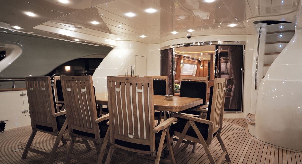 L'AYAZULA yacht charter 4