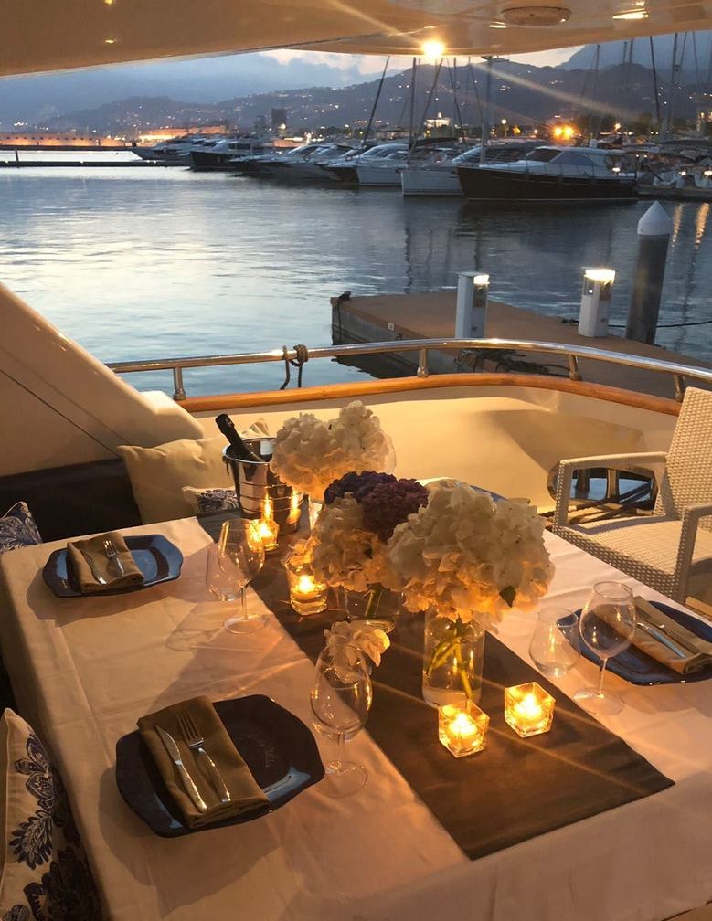 Yacht charter LADY CLOTILDE YACHT CHARTER