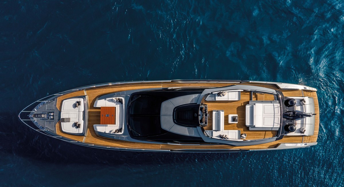 LADY DB yacht charter 5