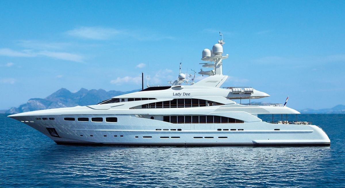 LADY DEE yacht charter 1