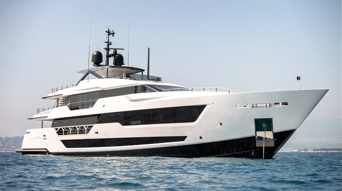 تأجير يخت LADY DIA YACHT CHARTER
