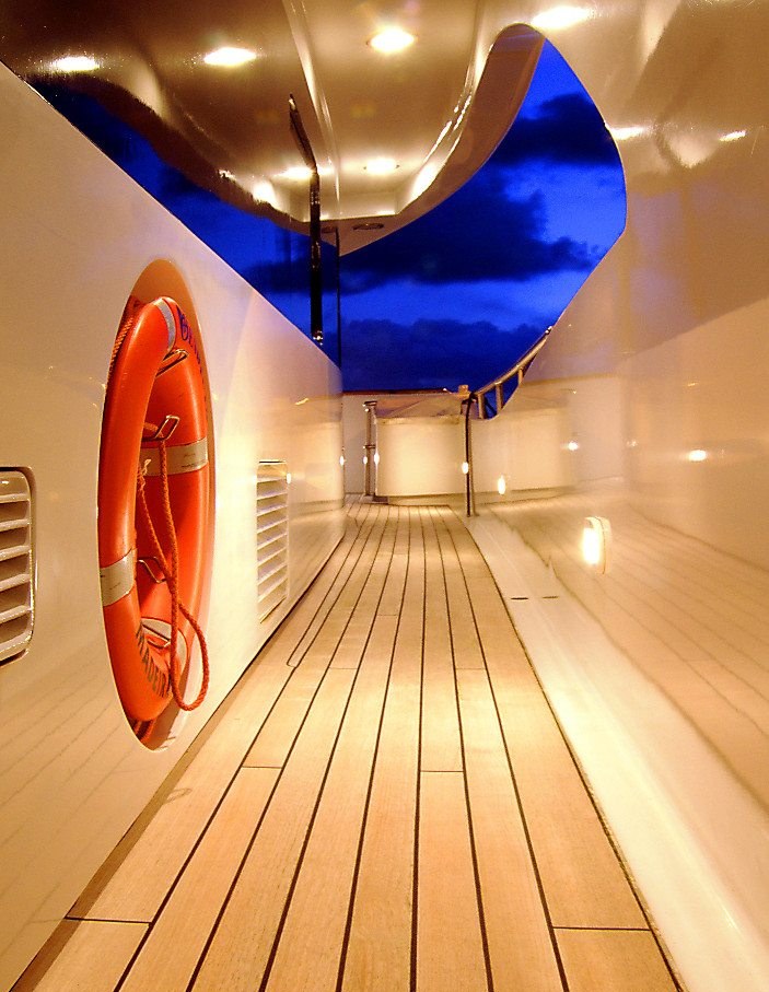 Yacht charter LADY MALAK YACHT CHARTER