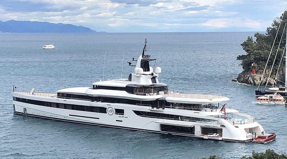 LADY S yacht charter 3