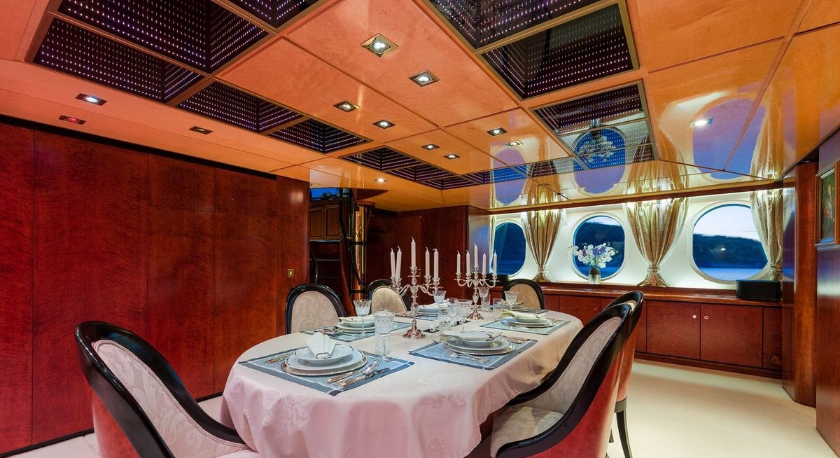 LADY SUNSHINE yacht charter 4