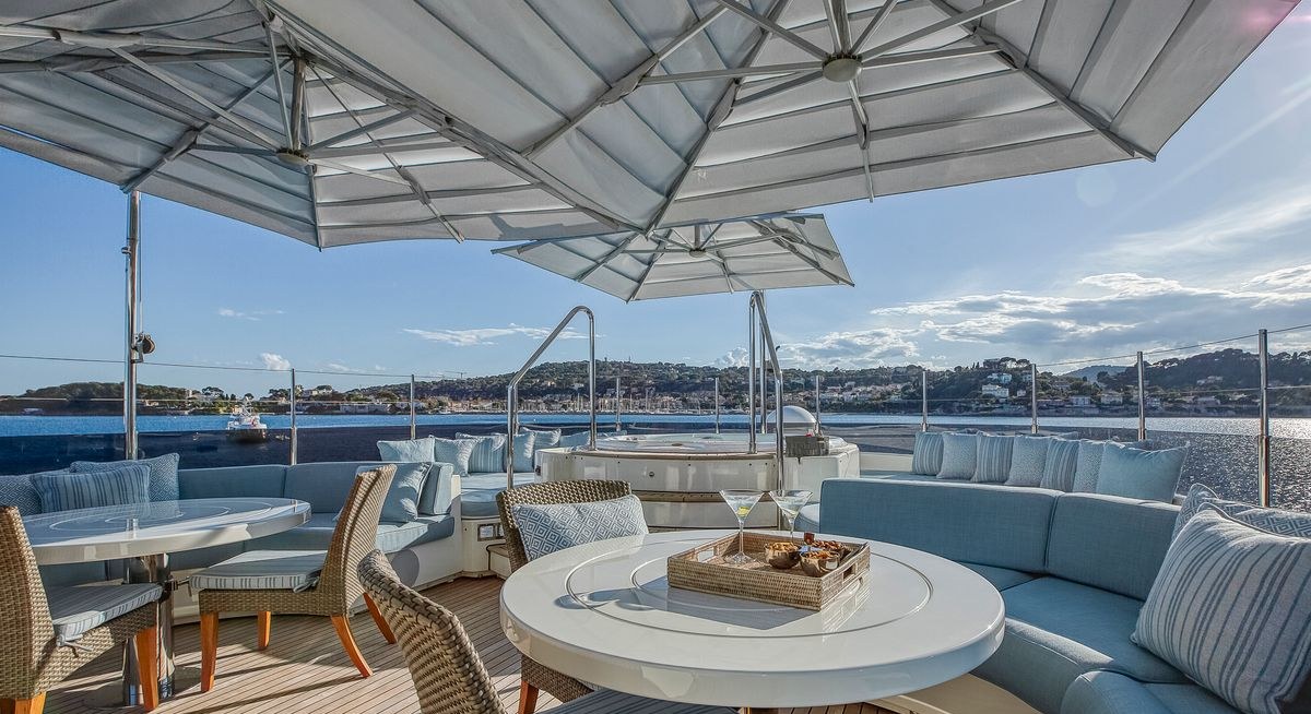 LADY TRUDY yacht charter 4