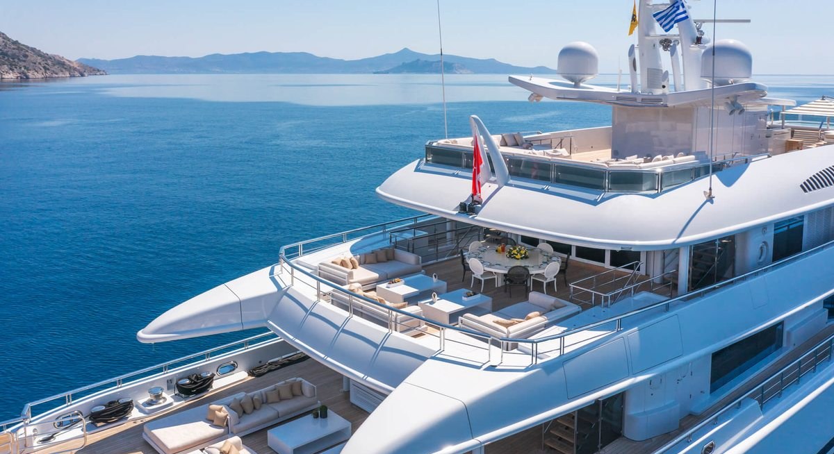 LADY VERA yacht charter 4