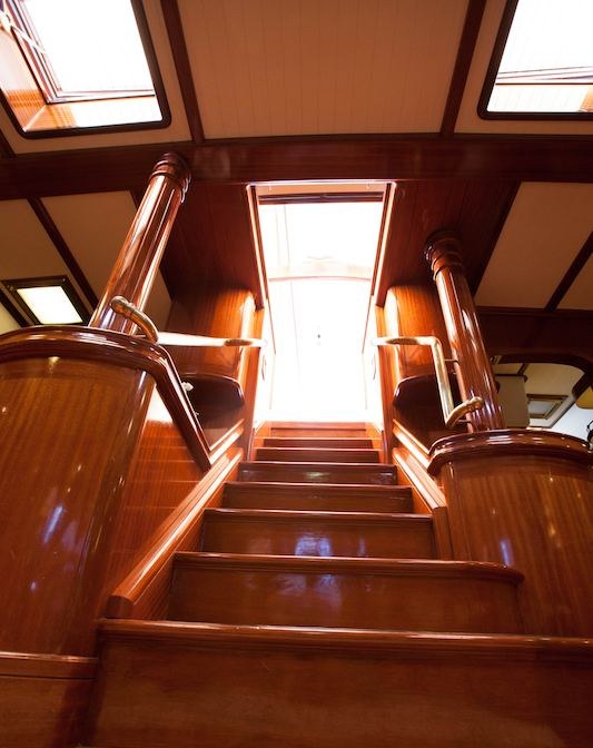 LAURAN yacht charter 2